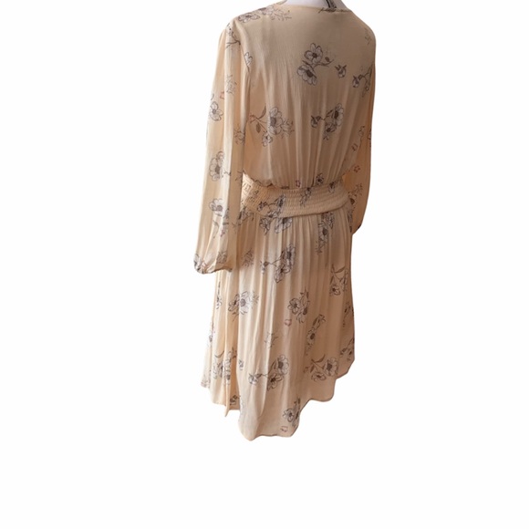 NWT LACE-UP FRONT 3/4 SLEEVE FIT & FLARE SKATER DRESS - Picture 6 of 10